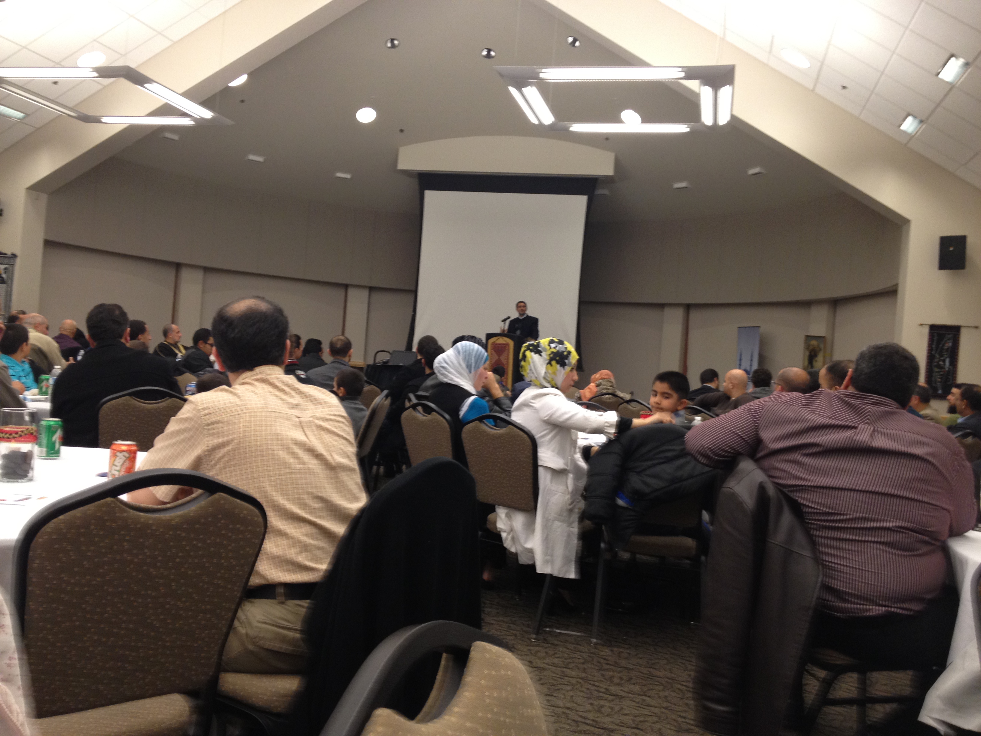 Islamic Relief dinner.JPG